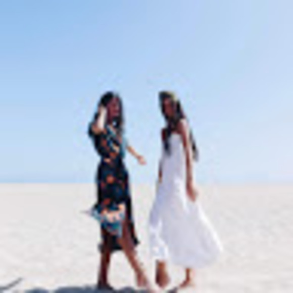 Meet your Posher, Helena - Picture 1 of 1